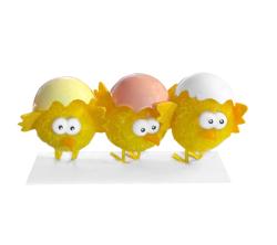 Dekorat�vne kuriatka s vaj��kami